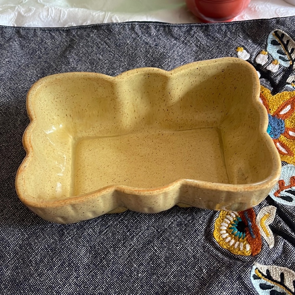 Vintage UPCO USA Ceramic  Planter 7”long 5”&4” width 3” tall